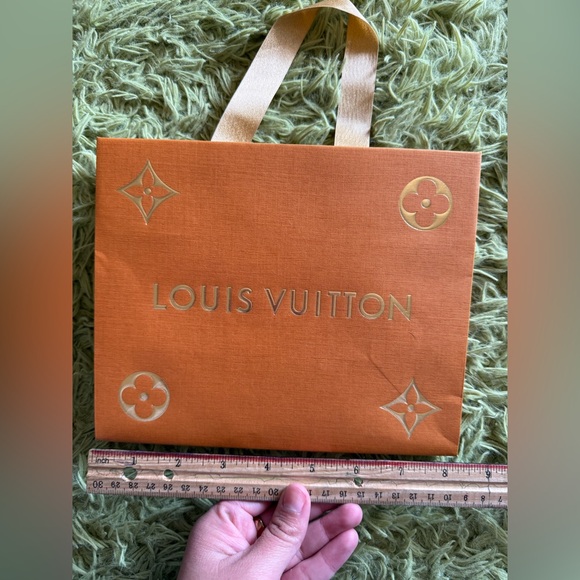 Louis Vuitton Orange Gift Box with Dust Bag and Gift Bag - Picture 10 of 16